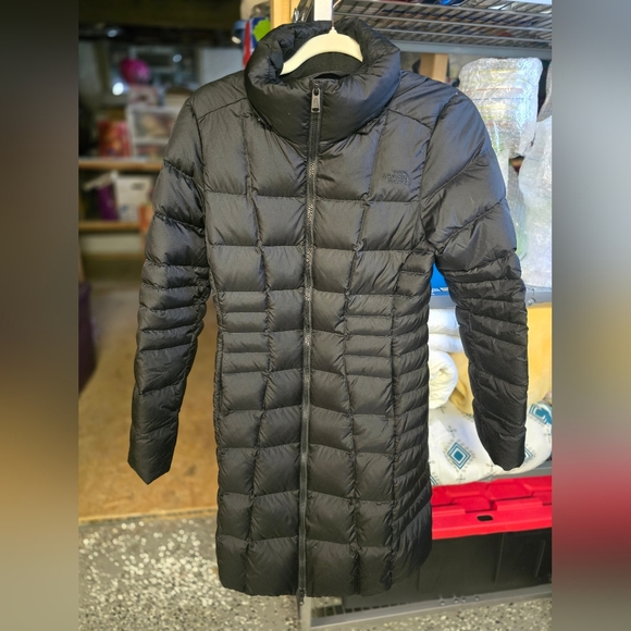 The North Face Women's Black Puffer Coat XS - Picture 2 of 4